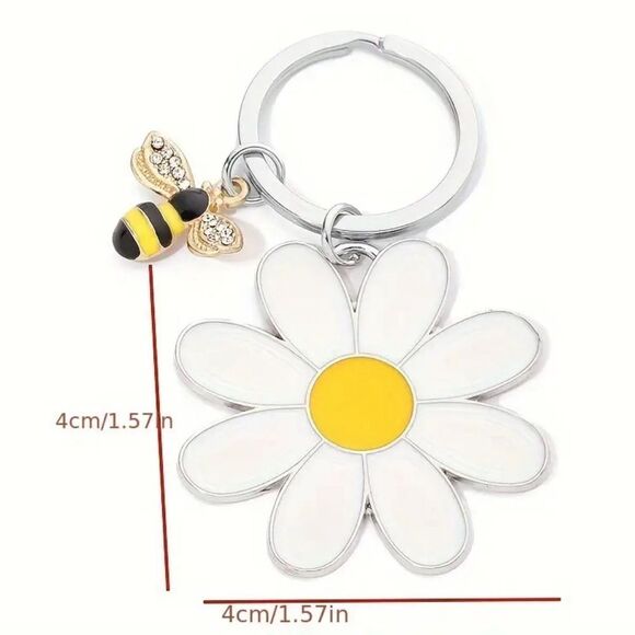 BAG CHARM  Small ๐ Bee and Large Daisy ๐ผ - Picture 3 of 4